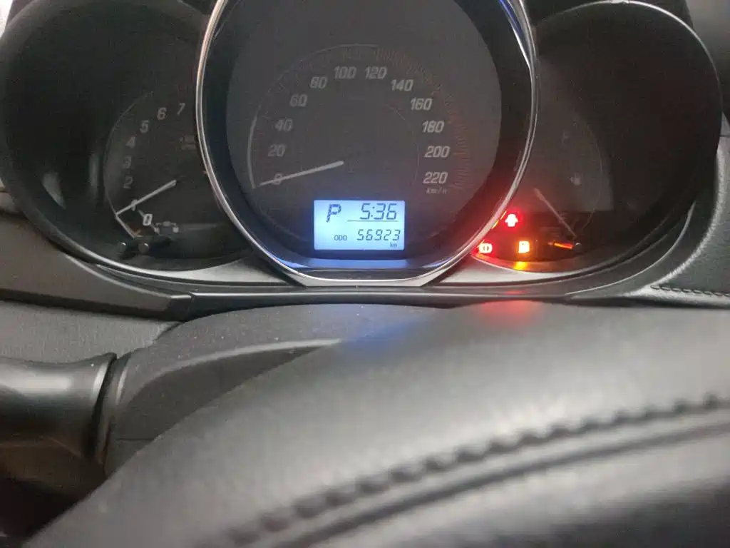 Toyota Yaris L — миниатюра 3