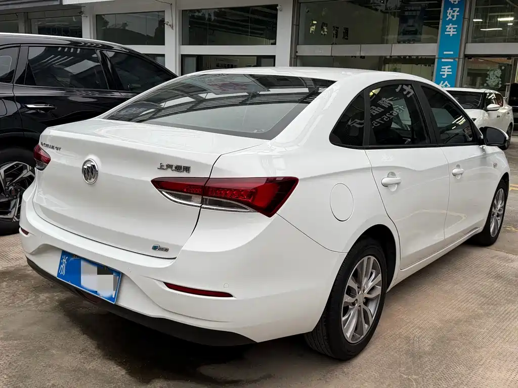 Buick Excelle — миниатюра 4