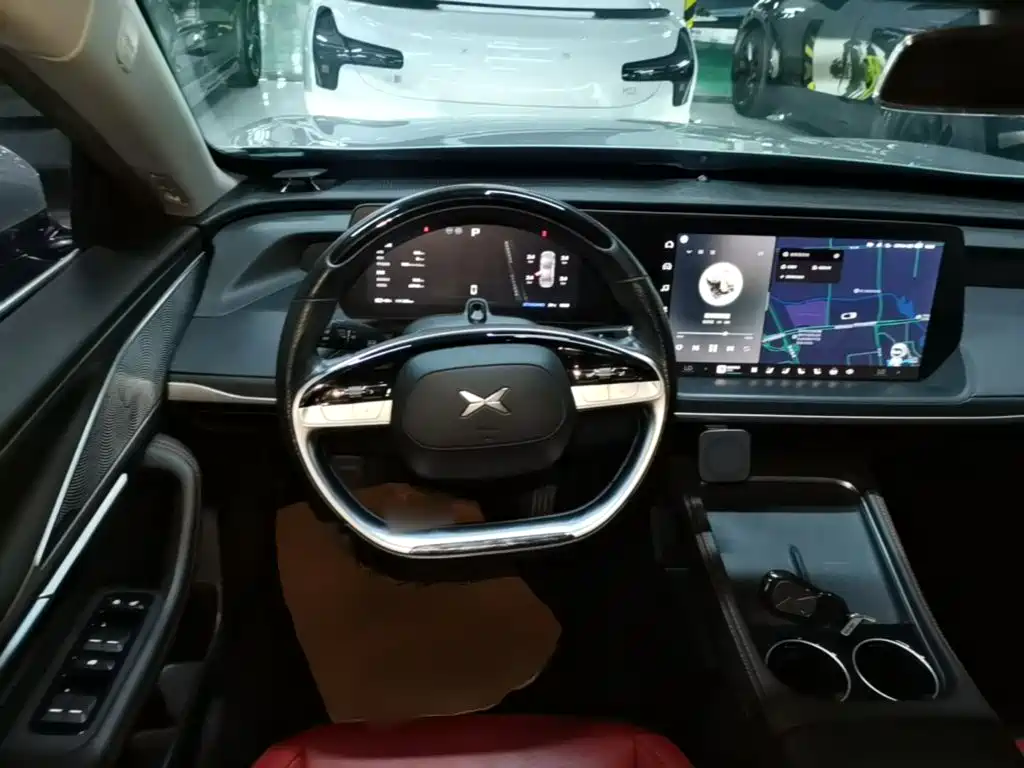 XPeng P7 — миниатюра 11