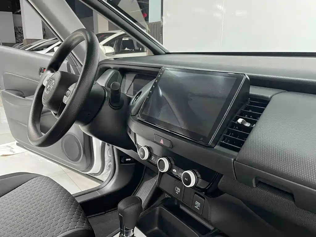 Honda Fit — миниатюра 13