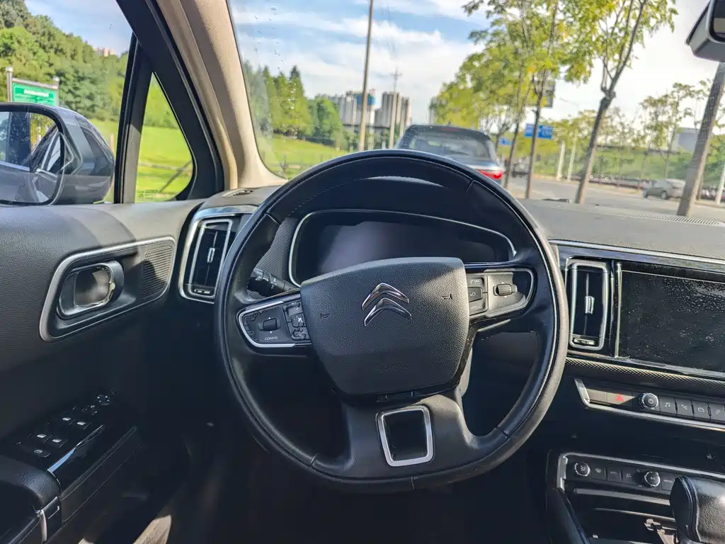 Citroen C6 — миниатюра 15