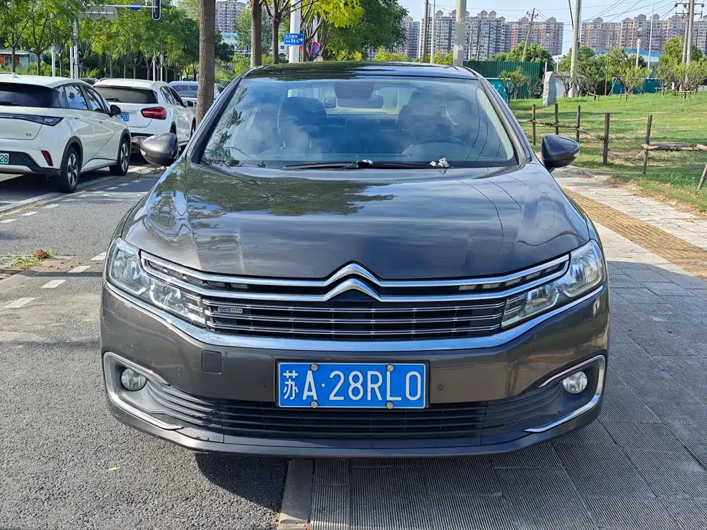 Citroen C6 — миниатюра 2