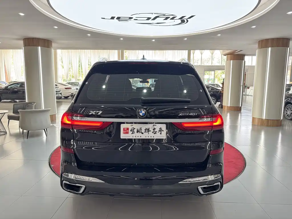 BMW X7 — миниатюра 6