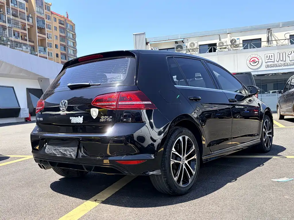 Volkswagen Golf — миниатюра 4