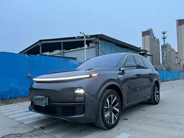 Li Auto L8