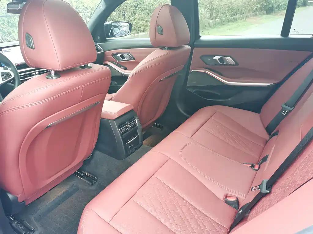 BMW 3 Series — миниатюра 11