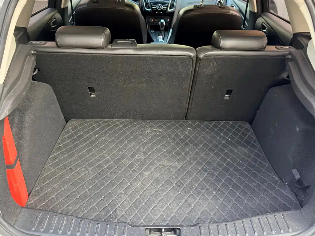 Ford Focus — миниатюра 13