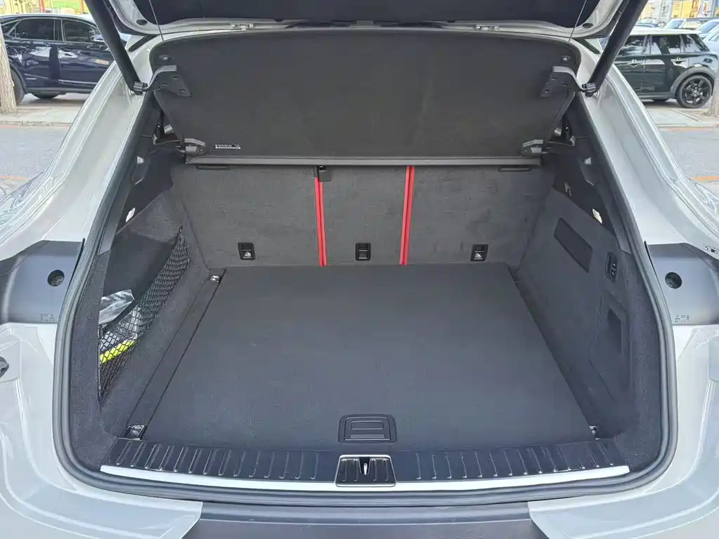 Porsche Cayenne — миниатюра 16