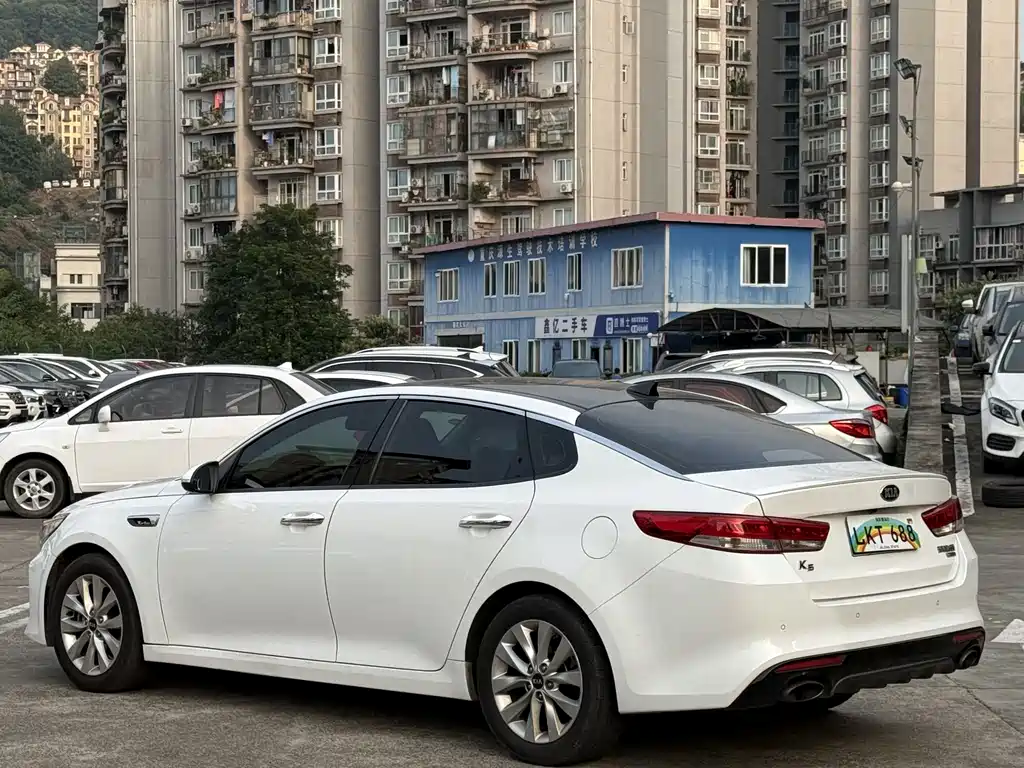 Kia K5 — миниатюра 6