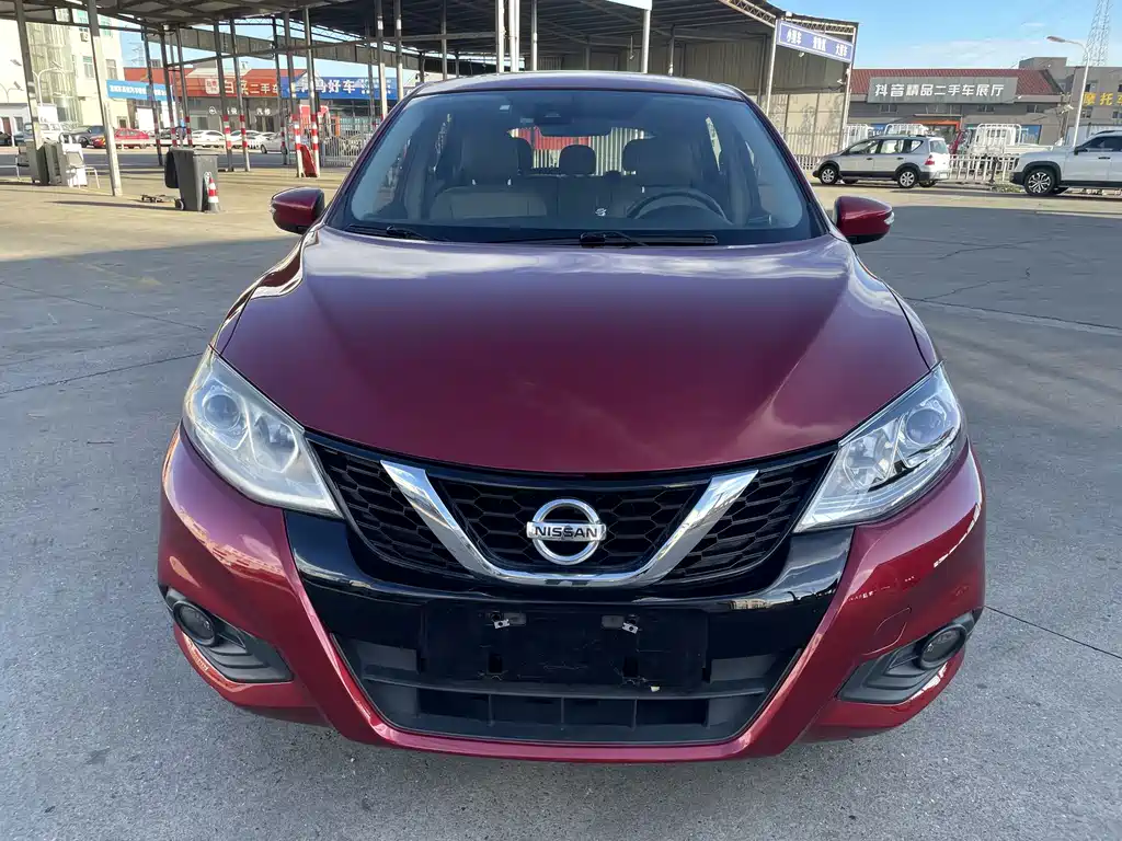 Nissan Tiida — миниатюра 19