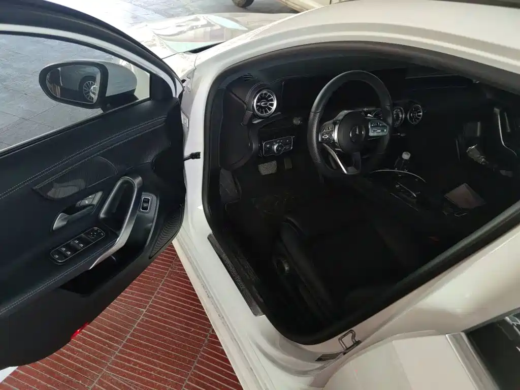 Mercedes-Benz A-Class — миниатюра 17