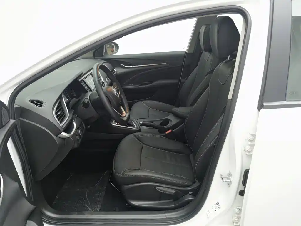 Buick Excelle — миниатюра 10