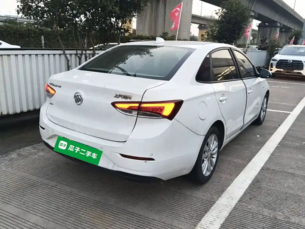 Buick Excelle — миниатюра 7
