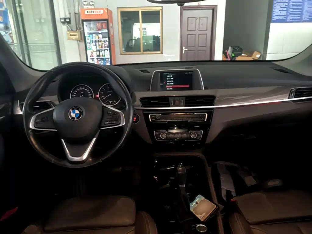 BMW X1 — миниатюра 10