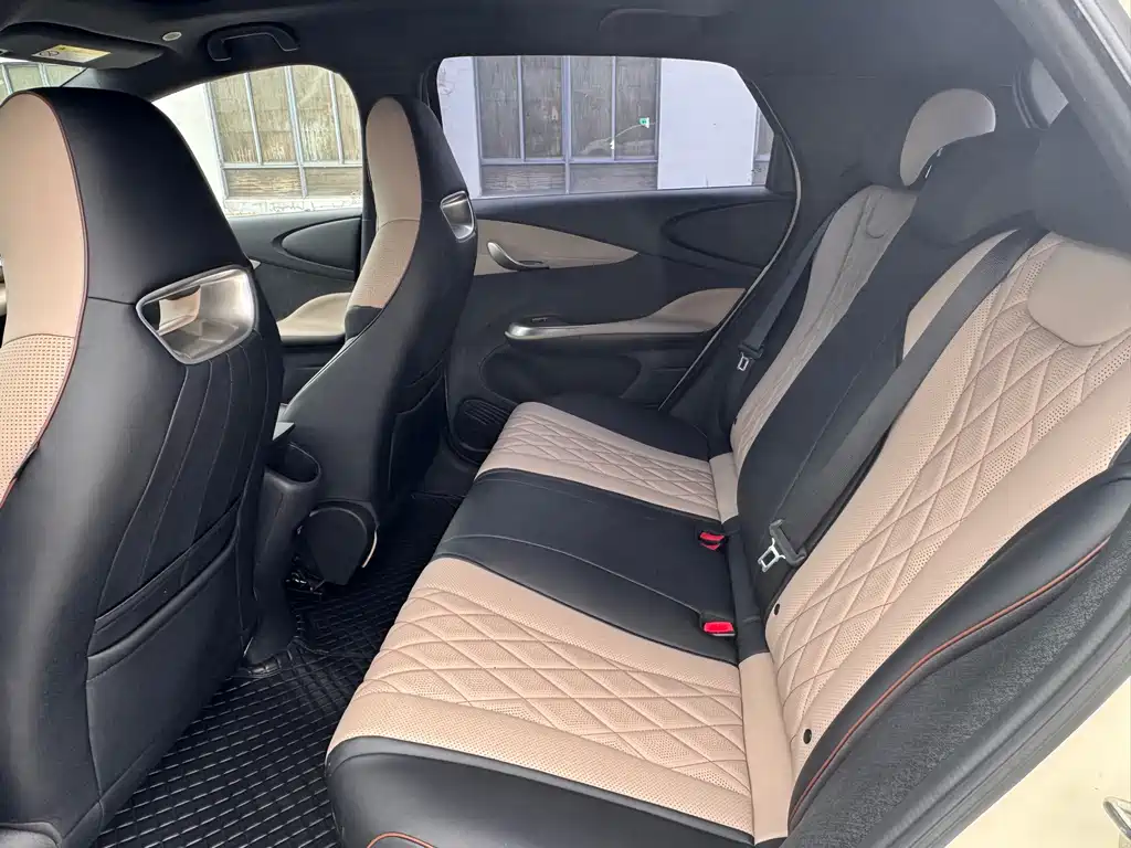 BYD Dolphin — миниатюра 8
