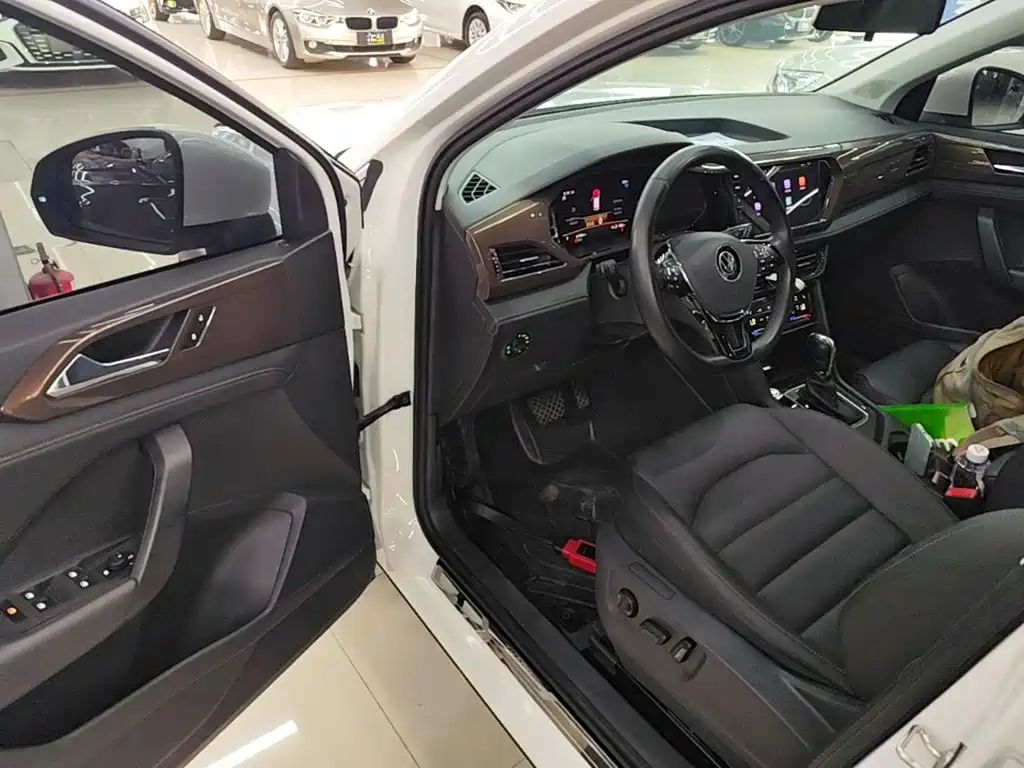 Volkswagen Tharu — миниатюра 16