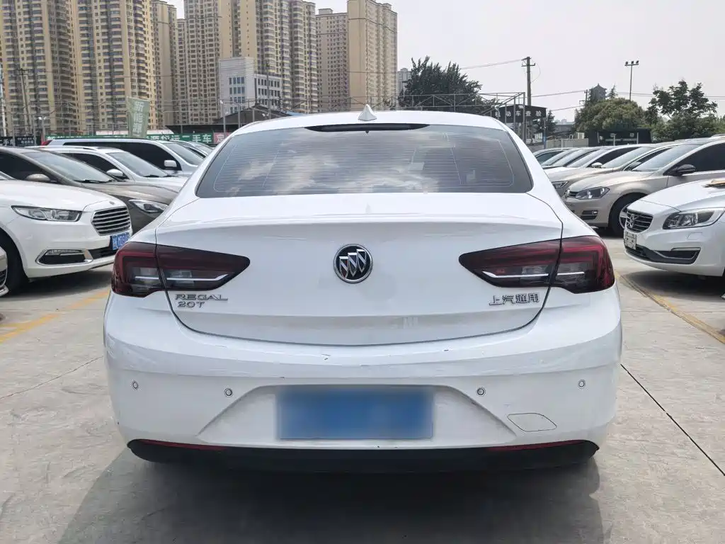 Buick Regal — миниатюра 6