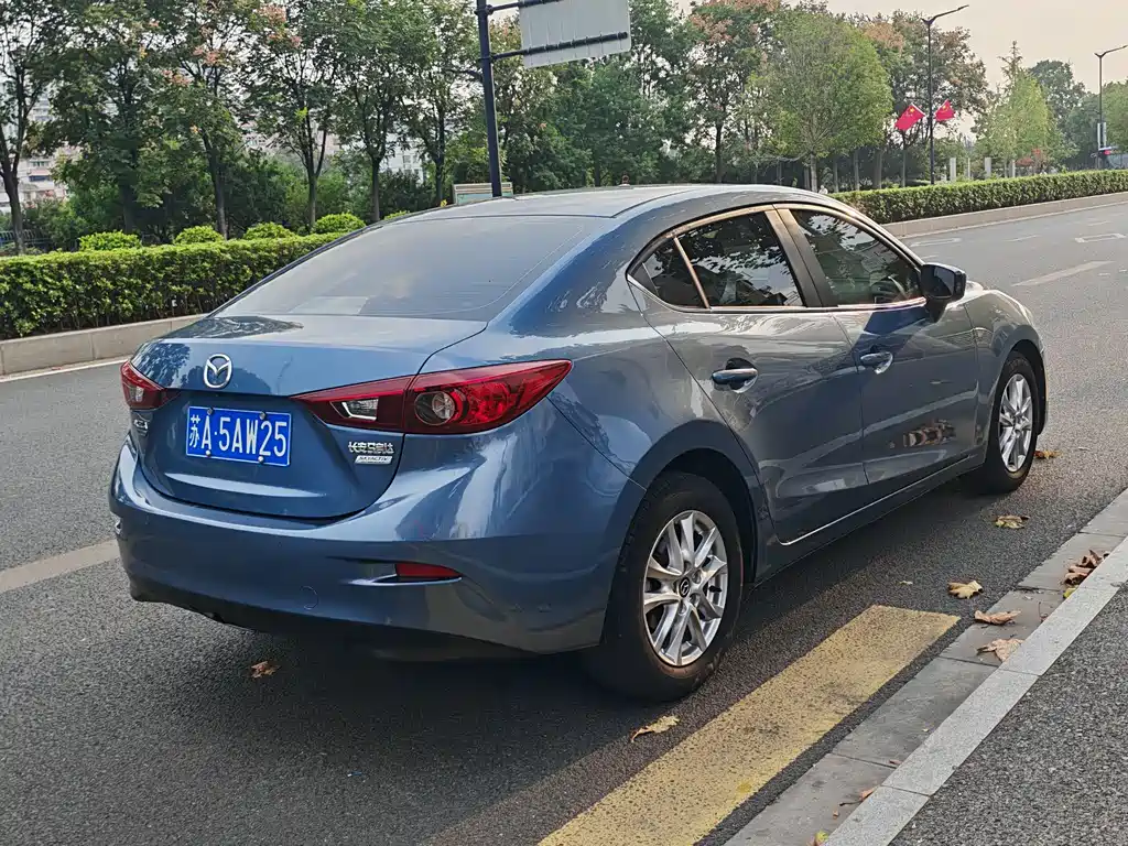 Mazda 3 Axela — миниатюра 3