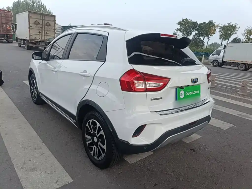 Geely Vision X3 — миниатюра 5