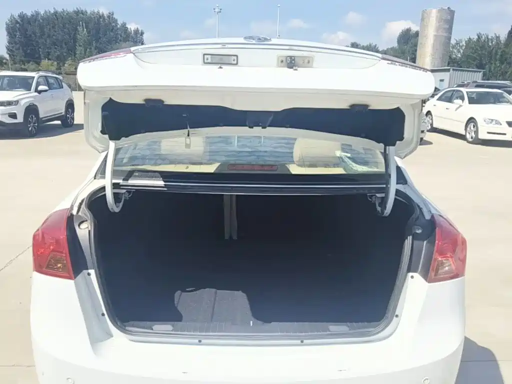 Buick Excelle — миниатюра 19