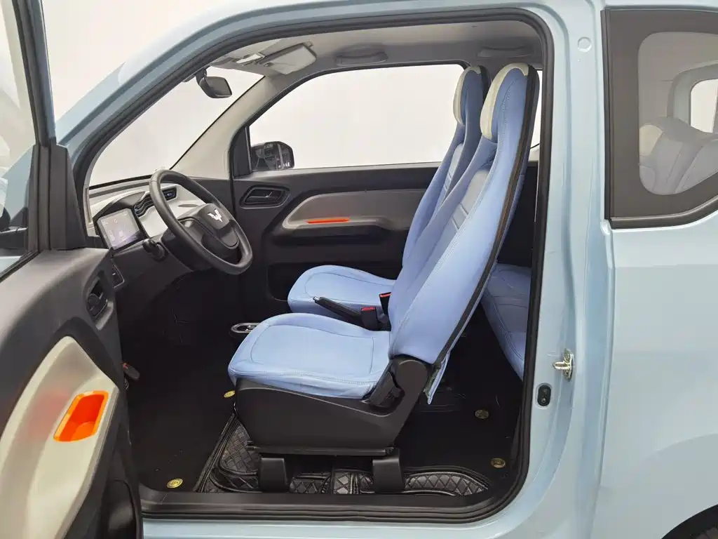 Wuling MINIEV — миниатюра 10