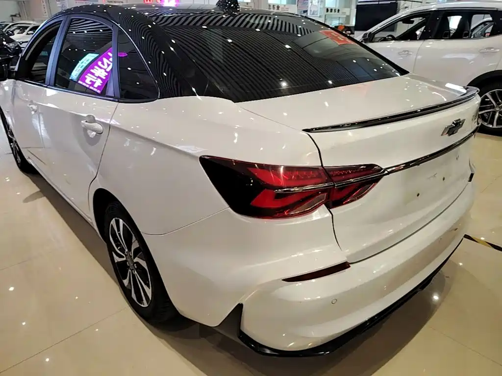 Chevrolet Monza — миниатюра 5