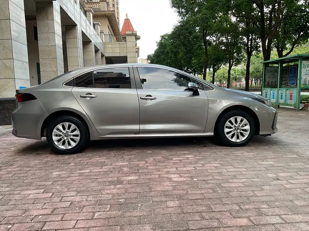 Toyota Corolla — миниатюра 11
