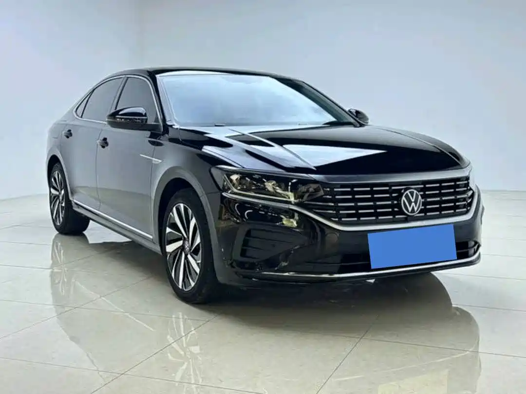 帕萨特 2024款 380TSI 龙腾版 2024