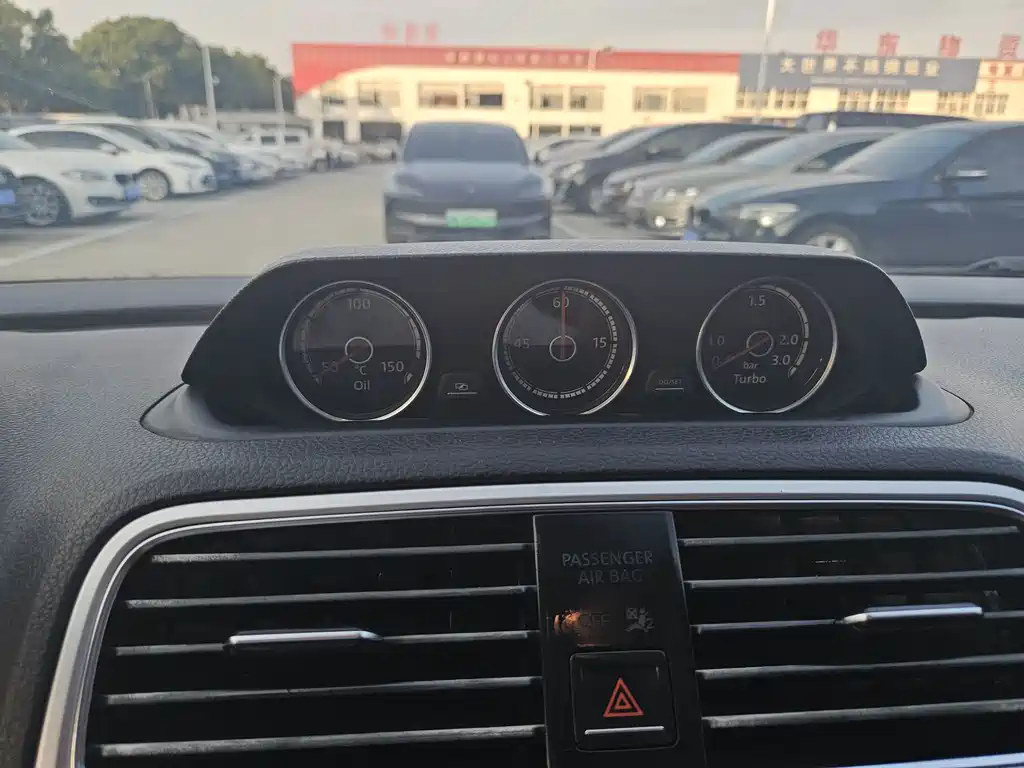 Volkswagen Scirocco — миниатюра 10