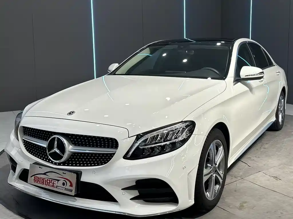 Mercedes-Benz C-Class 2021