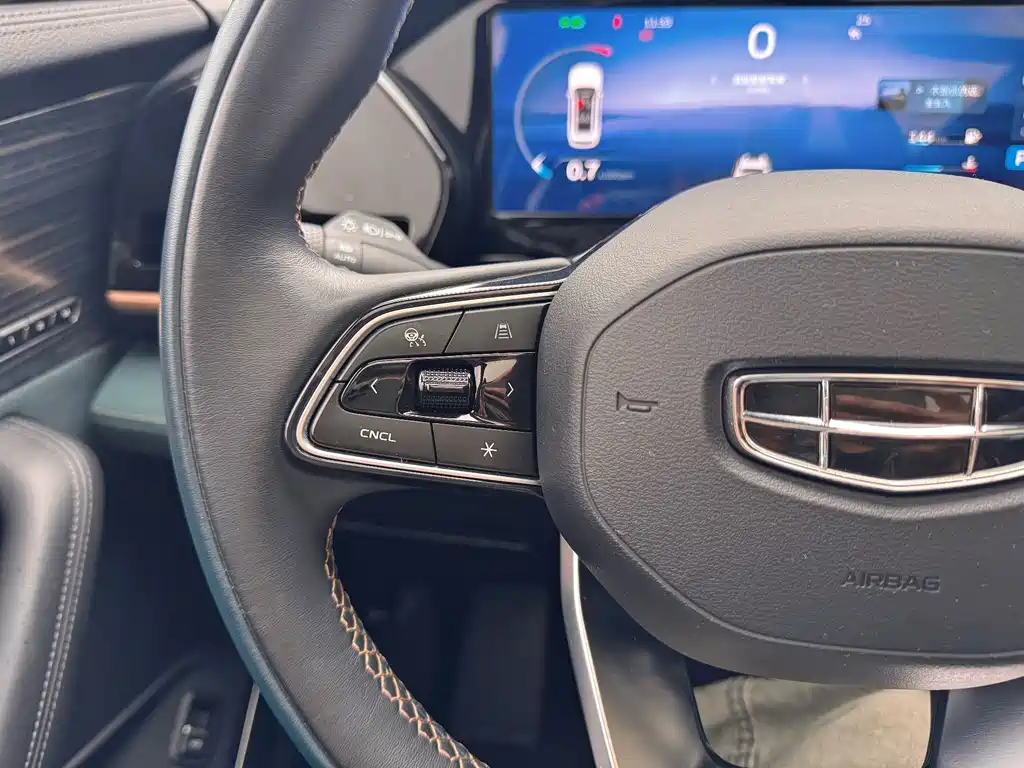 Geely Xingyue L — миниатюра 29