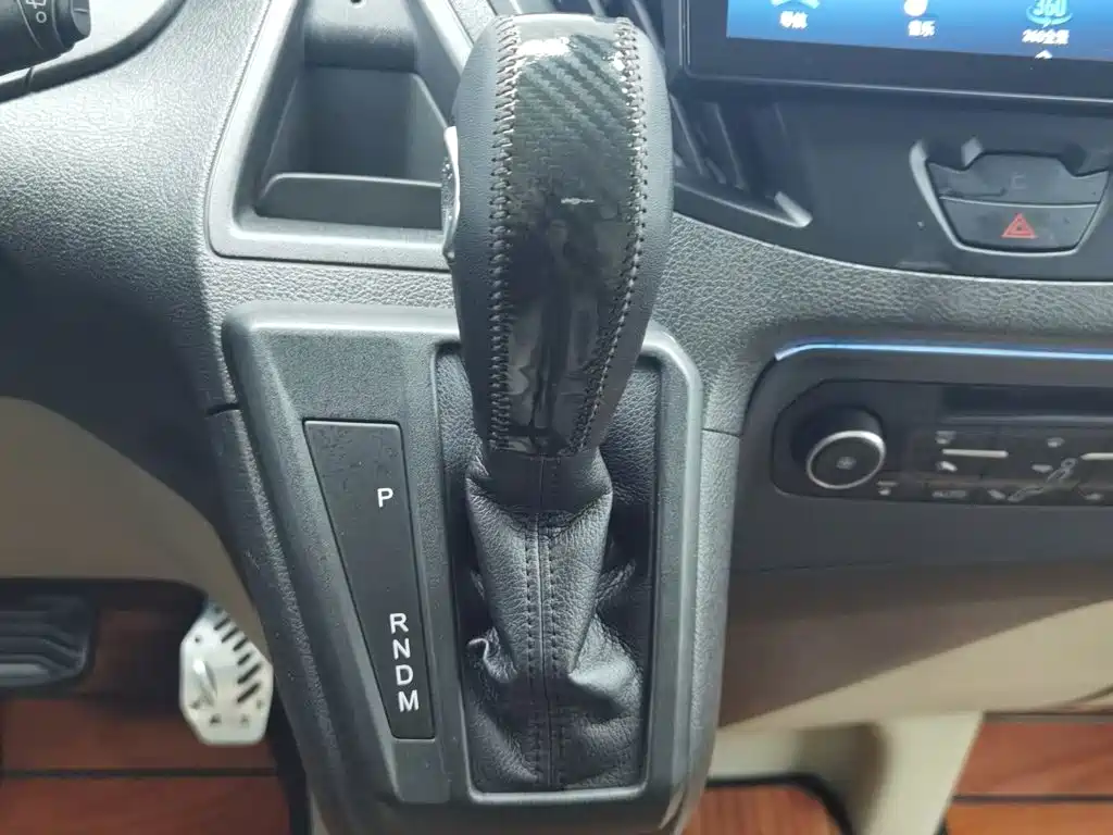 Ford Tourneo — миниатюра 13
