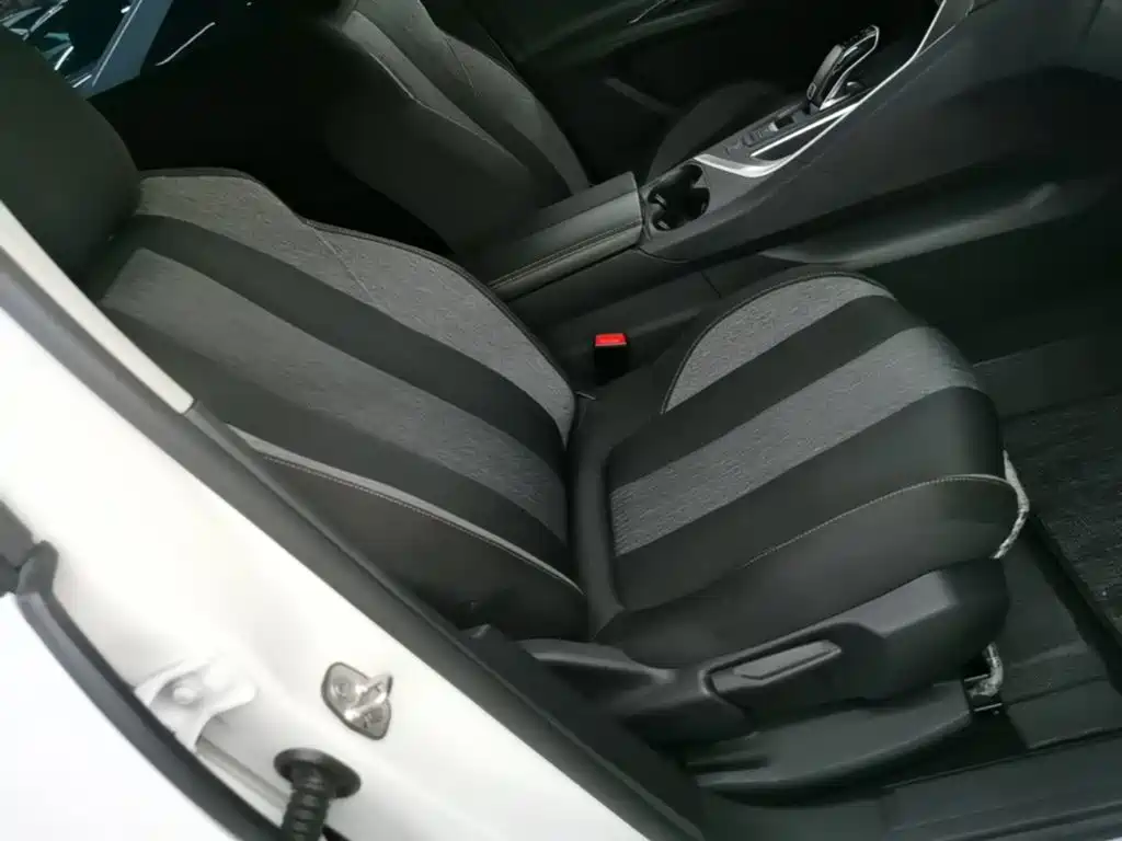 Peugeot 4008 — миниатюра 25