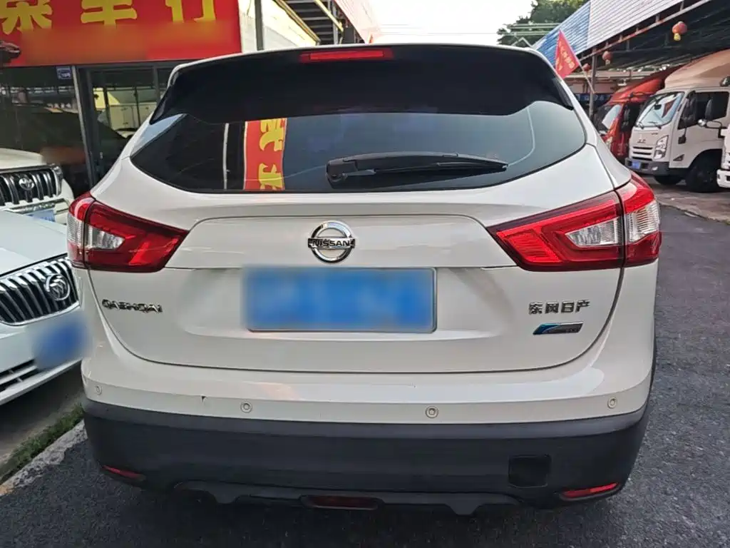 Nissan Qashqai — миниатюра 6