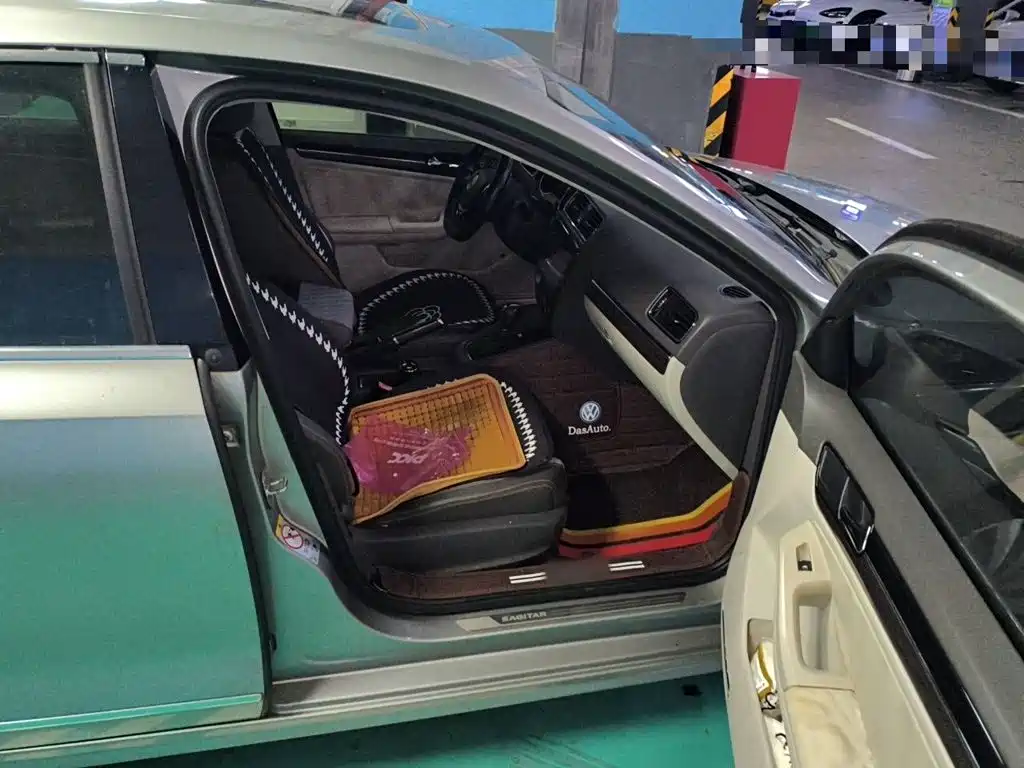 Volkswagen Sagitar — миниатюра 17