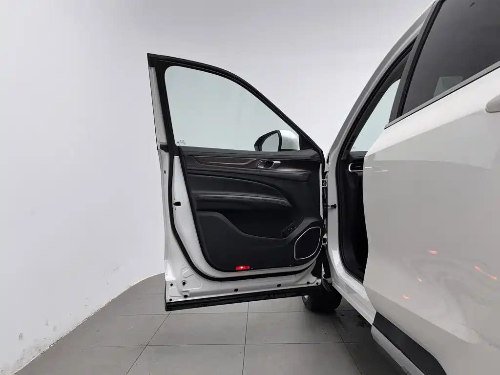 Ford Equator — миниатюра 8