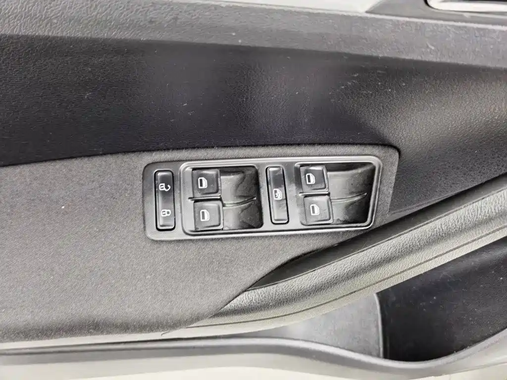 Volkswagen Jetta — миниатюра 9