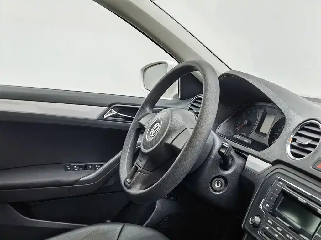 Volkswagen Jetta — миниатюра 22