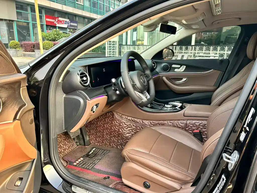Mercedes-Benz E-Class E 2017 E 300 L Sport Fashion