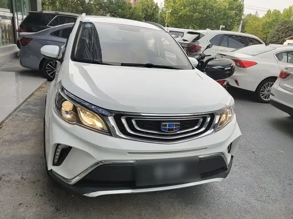 Geely Vision X3 — миниатюра 3