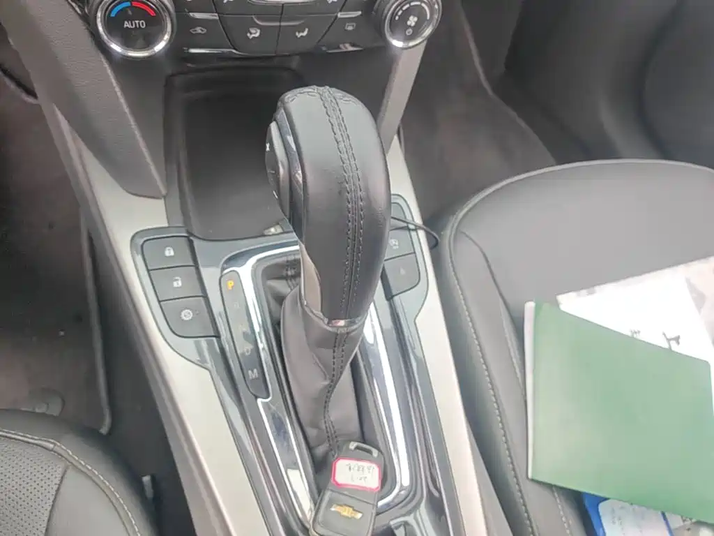 Chevrolet Malibu — миниатюра 14