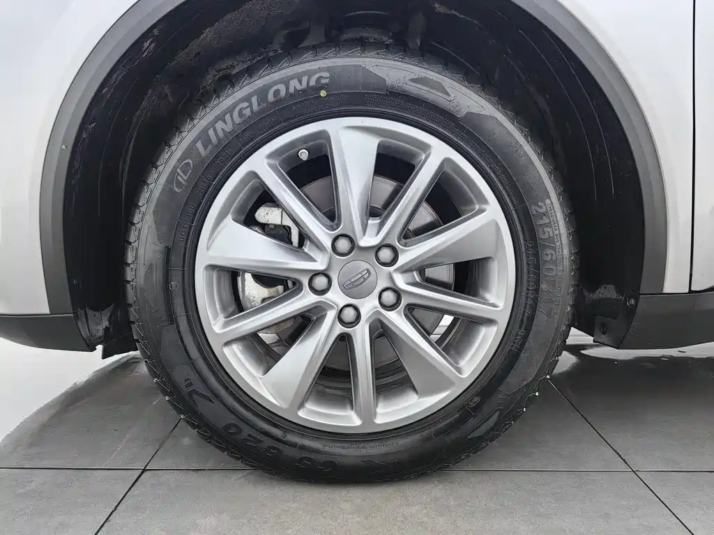 Geely Jia Ji — миниатюра 17