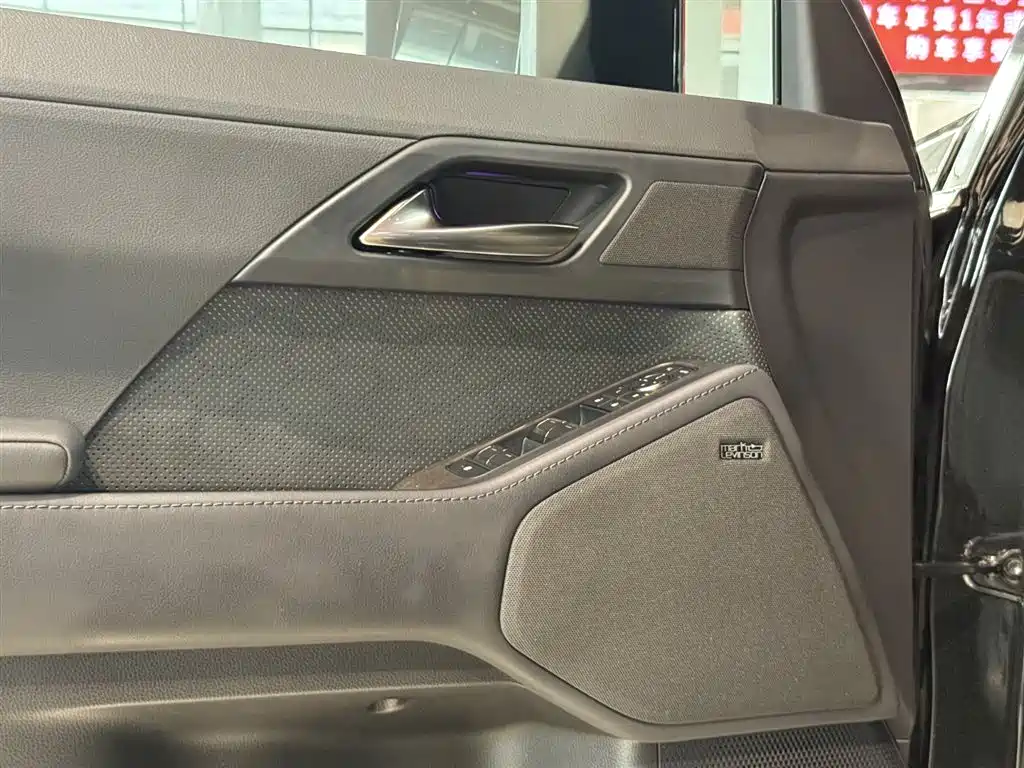 Lexus GX 2024 OVERTRAIL