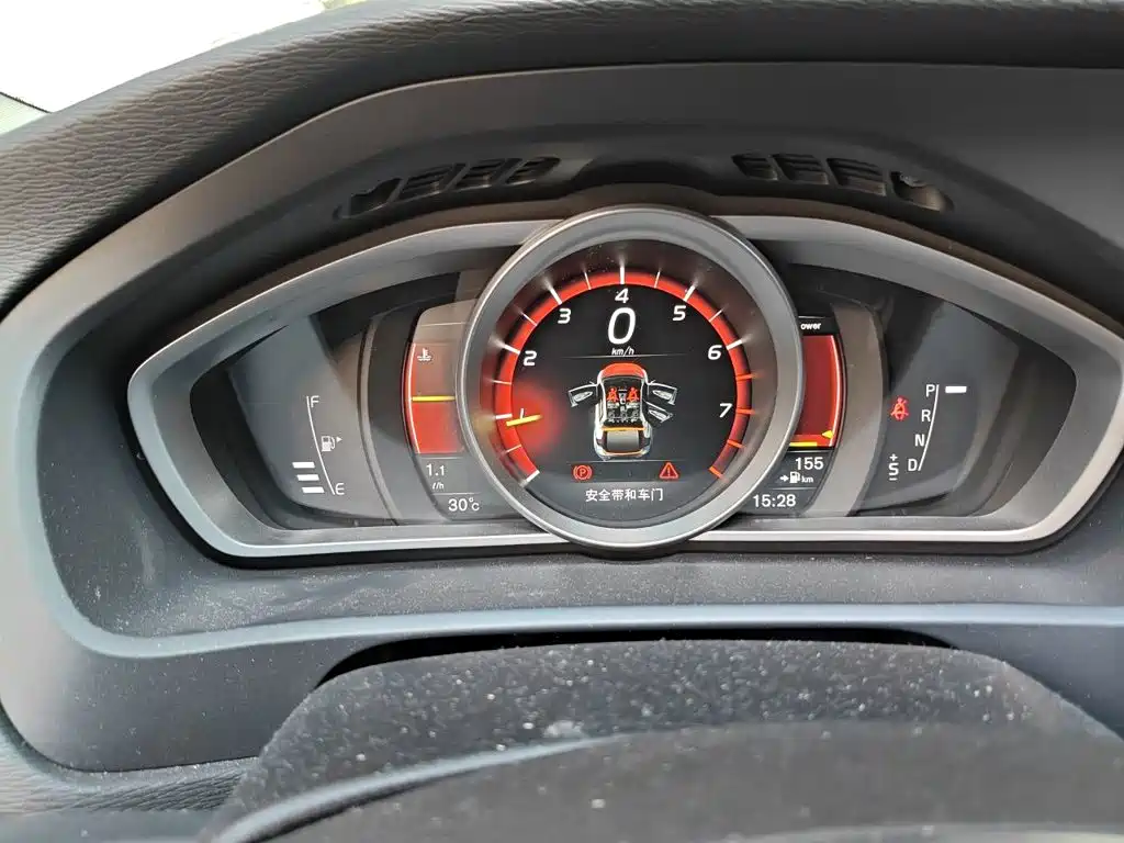 Volvo V40 — миниатюра 12