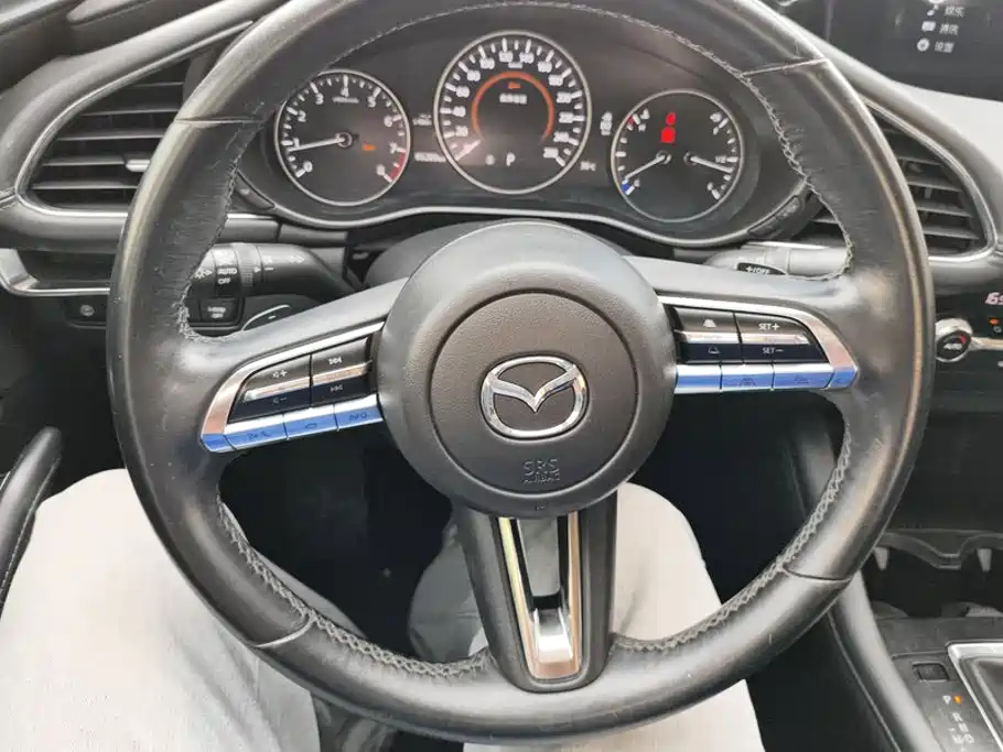 Mazda 3 Axela — миниатюра 15