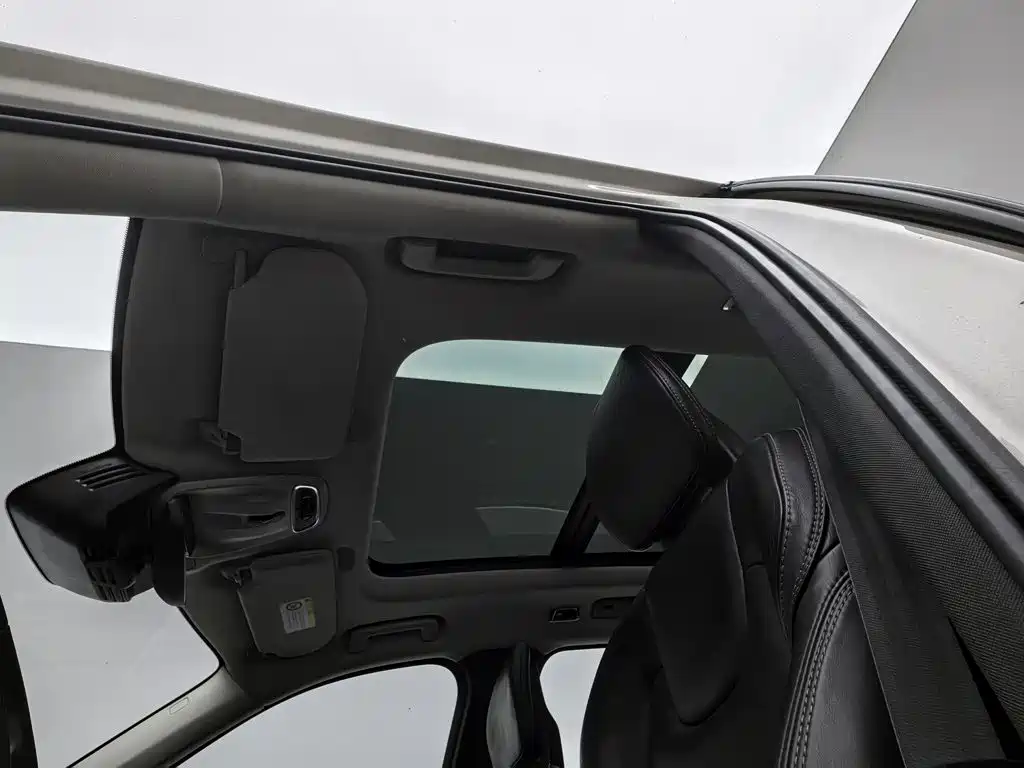 Volvo XC90 — миниатюра 14