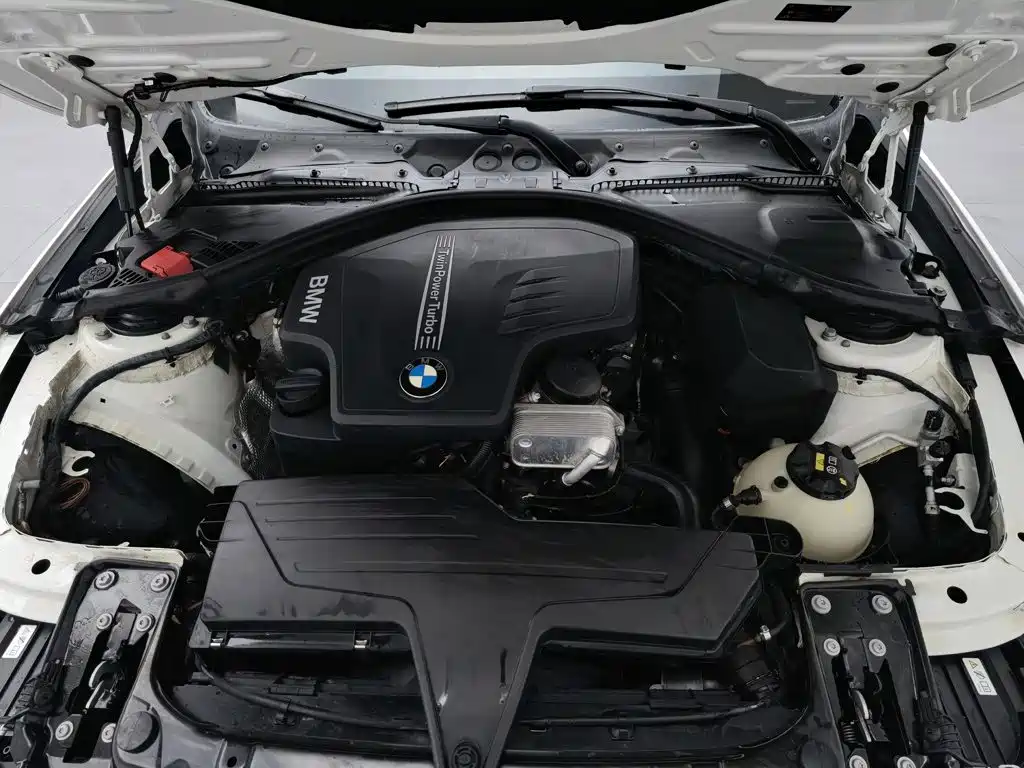 BMW 3 Series — миниатюра 6