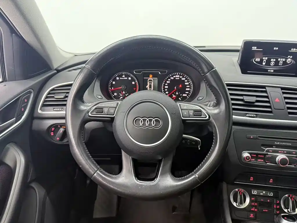 Audi Q3 — миниатюра 11