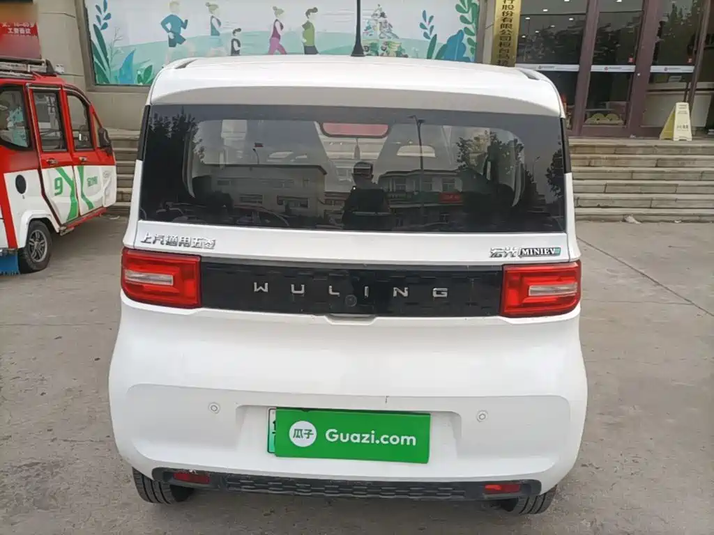 Wuling MINIEV — миниатюра 6