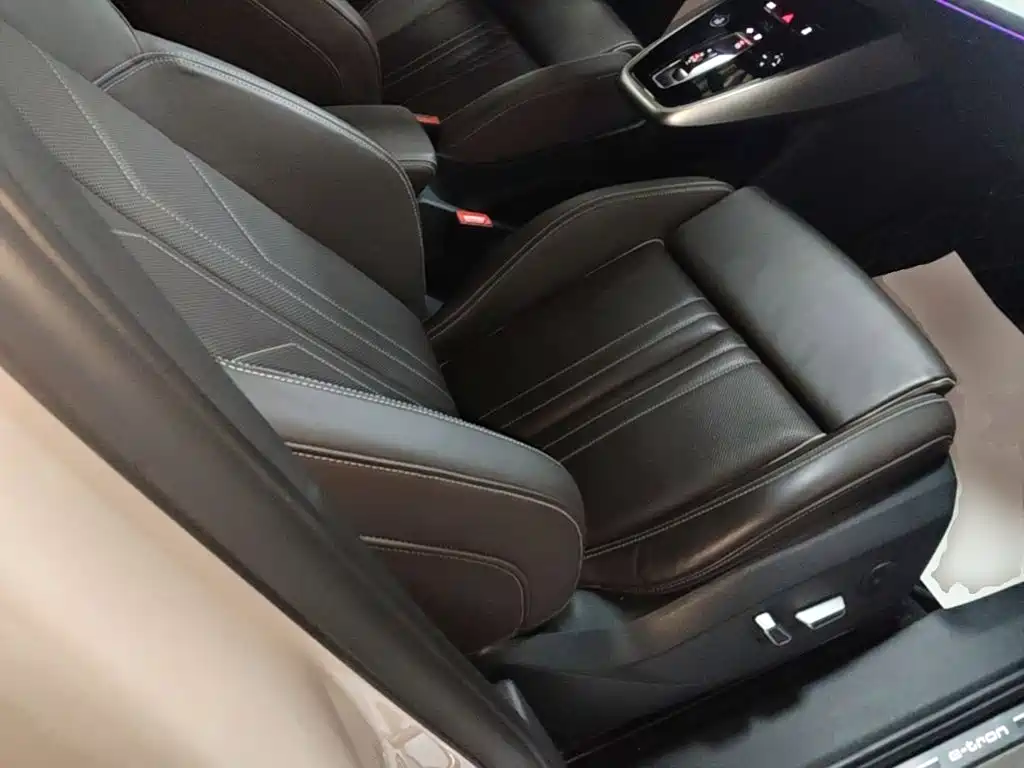 Audi Q5 e-tron — миниатюра 25